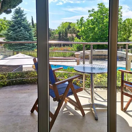 Appart hôtel Twins Palace St Constantin et Helena