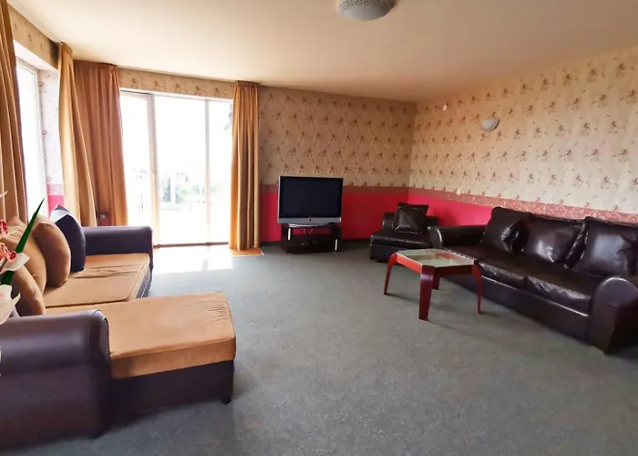 Апарт-отель Twins Palace