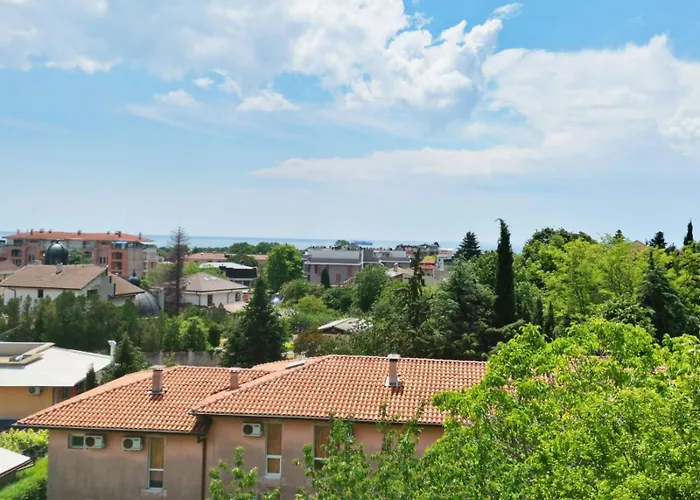 Twins Palace Апарт-отель 3*