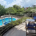 Aparthotel Twins Palace 3*