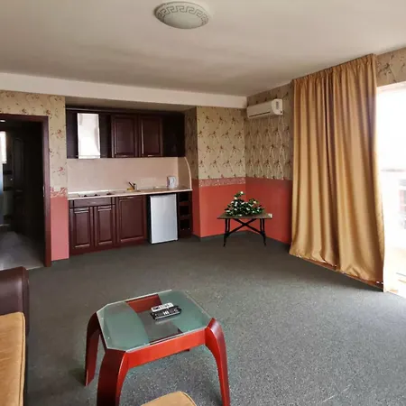 Apartahotel Twins Palace 3*