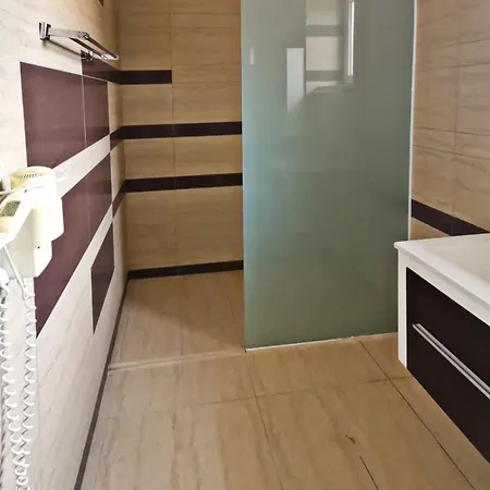 Twins Palace 3*