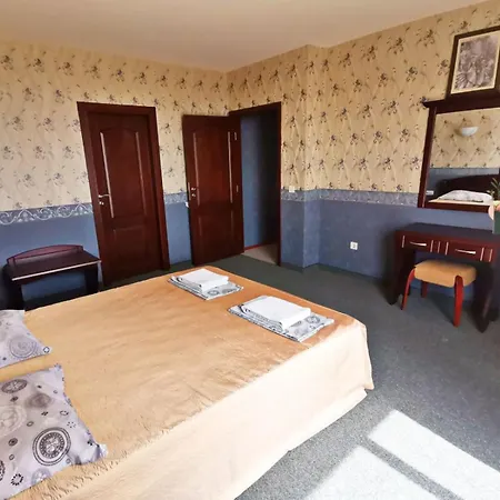 Twins Palace 3* Saints Constantine and Helena