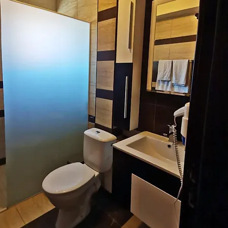 Apartahotel Twins Palace Saints Constantine and Helena