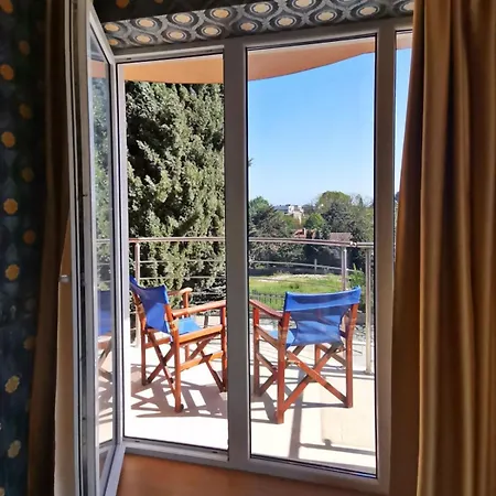 Apartahotel Twins Palace 3*