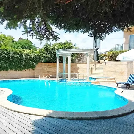 Apart Otel Twins Palace