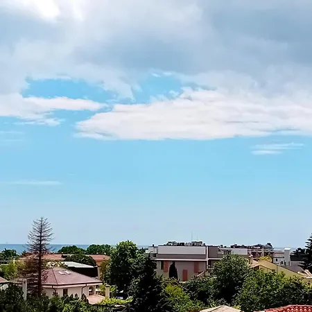 Apartahotel Twins Palace 3*