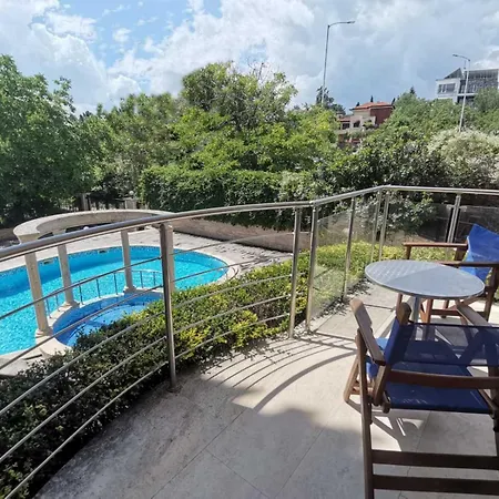 Apart Otel Twins Palace 3*